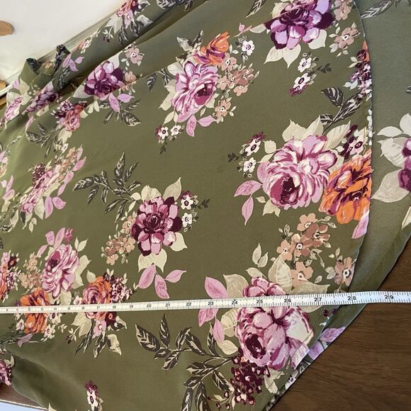 Torrid Top Women's Floral Print 1X (14/16) Top Blouse Cottage Core Boho Work - Picture 11 of 11